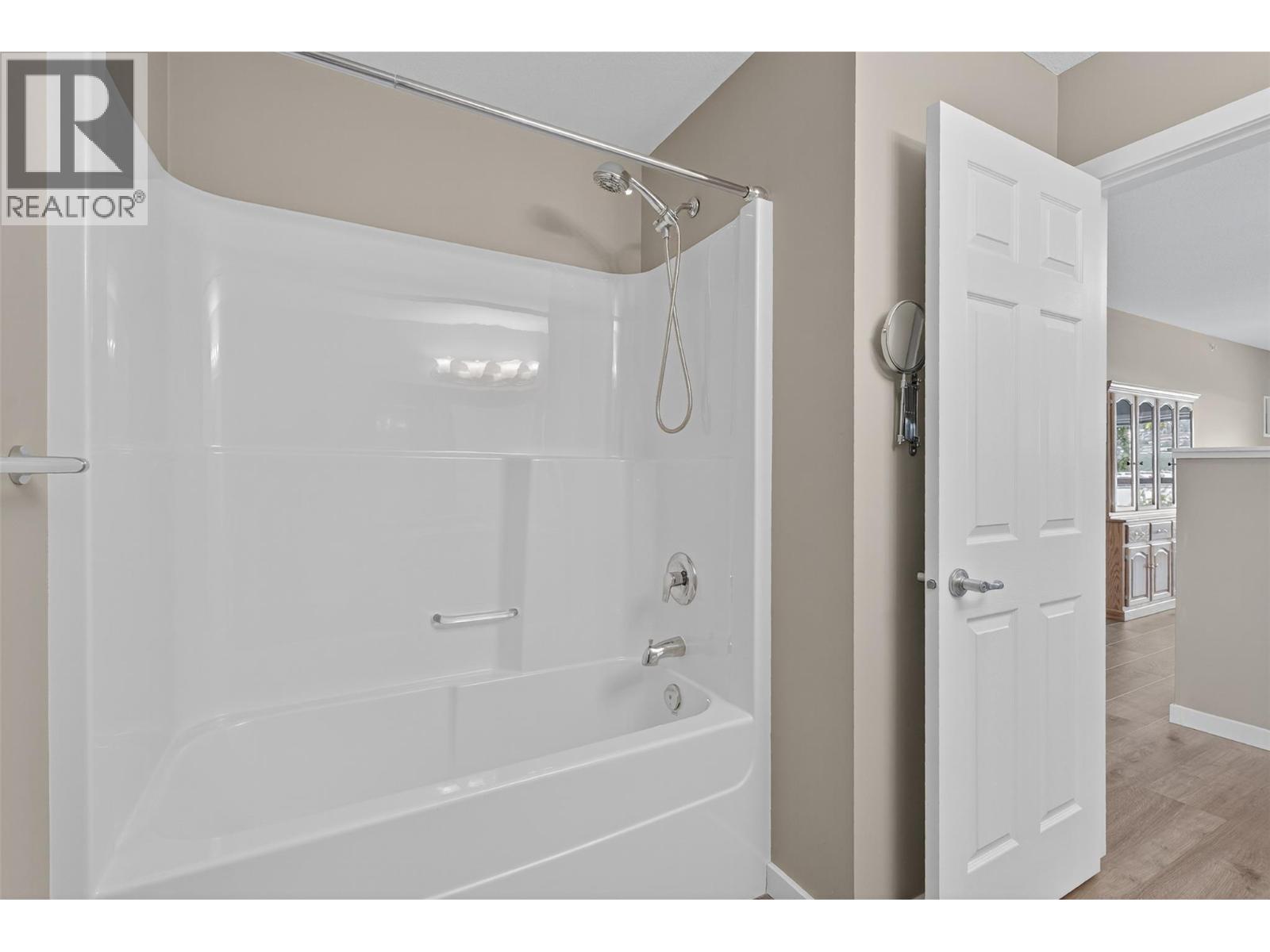 407 770 Rutland Road, Kelowna