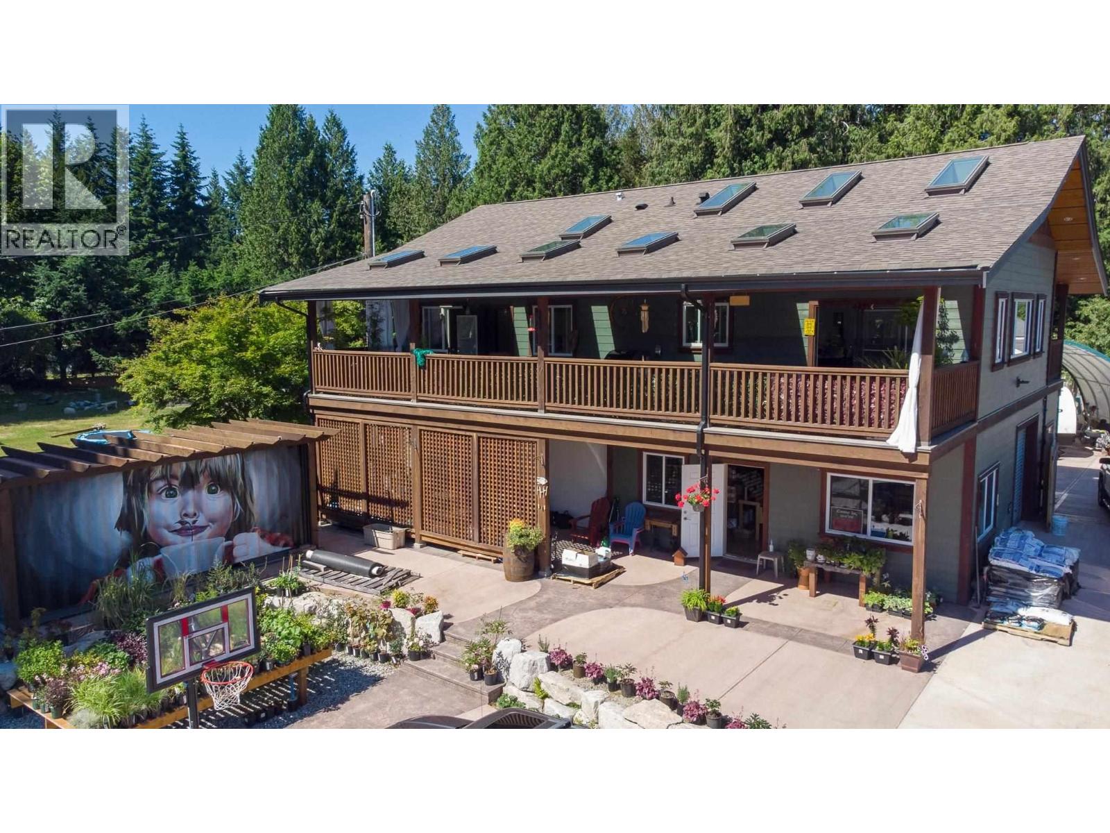 7820 FAWN ROAD, Sechelt