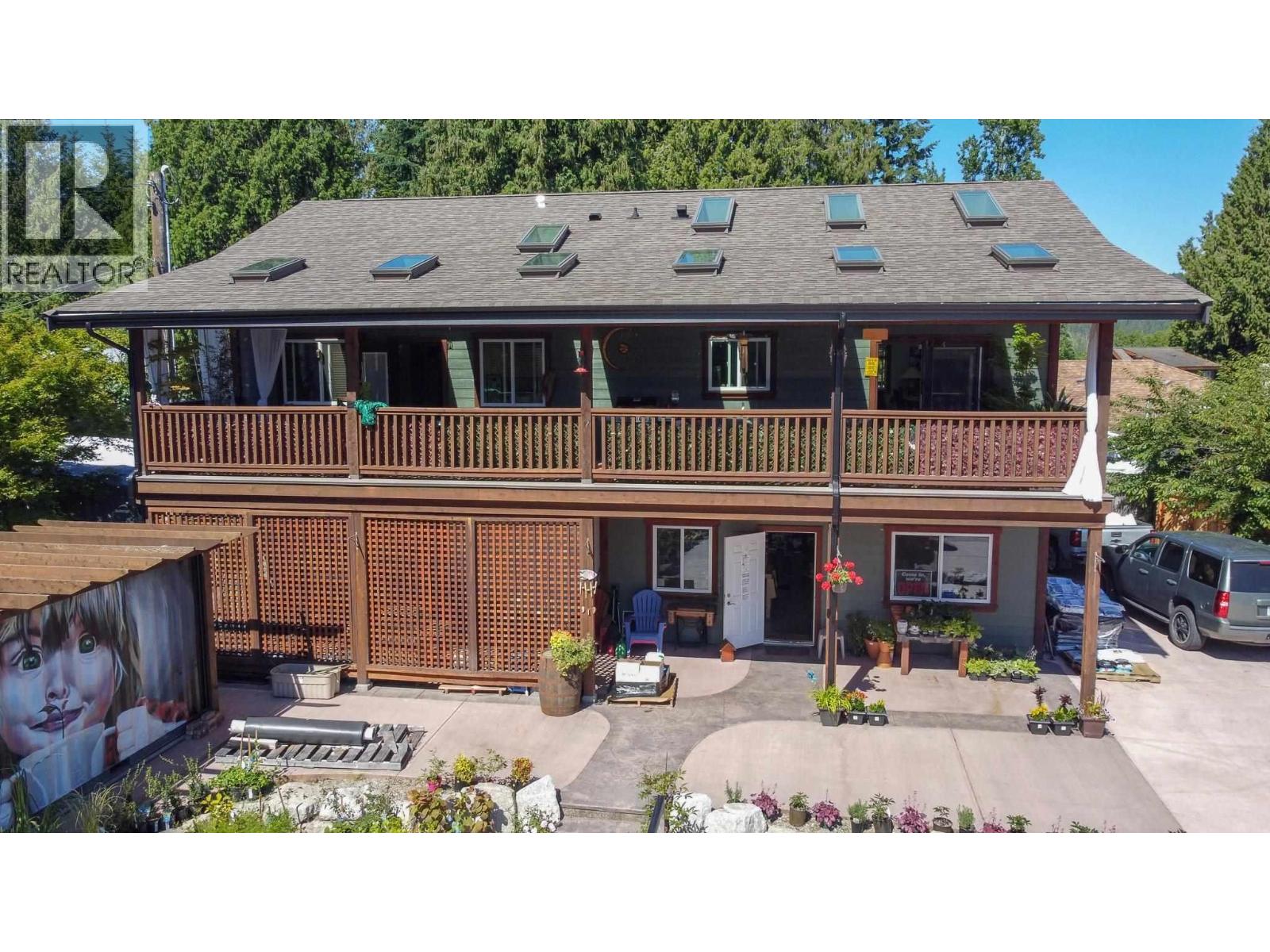 7820 FAWN ROAD, Sechelt