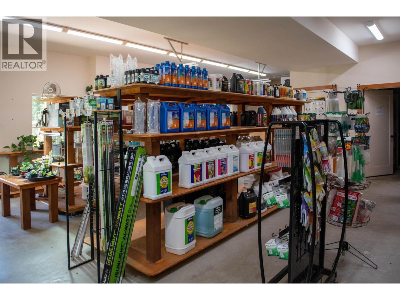7820 FAWN ROAD, Sechelt