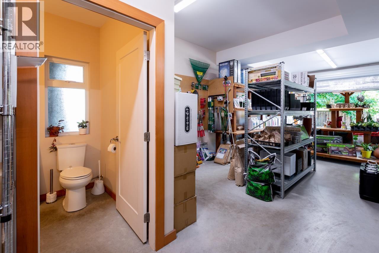 7820 FAWN ROAD, Sechelt