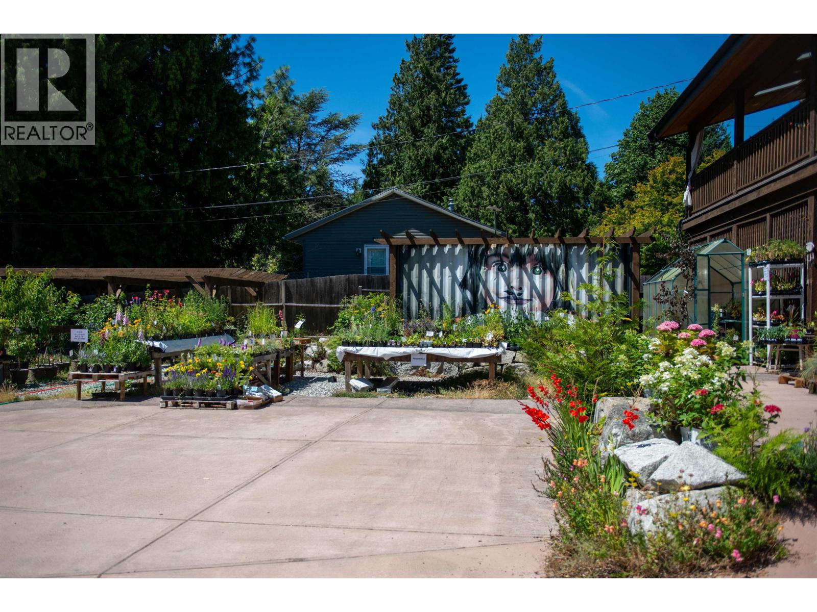 7820 FAWN ROAD, Sechelt