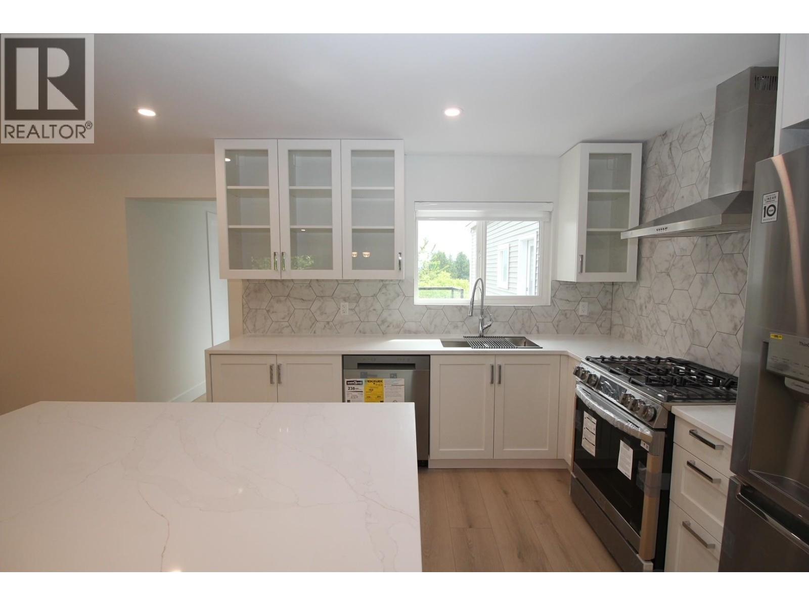 2076 CLARE PLACE, Port Coquitlam