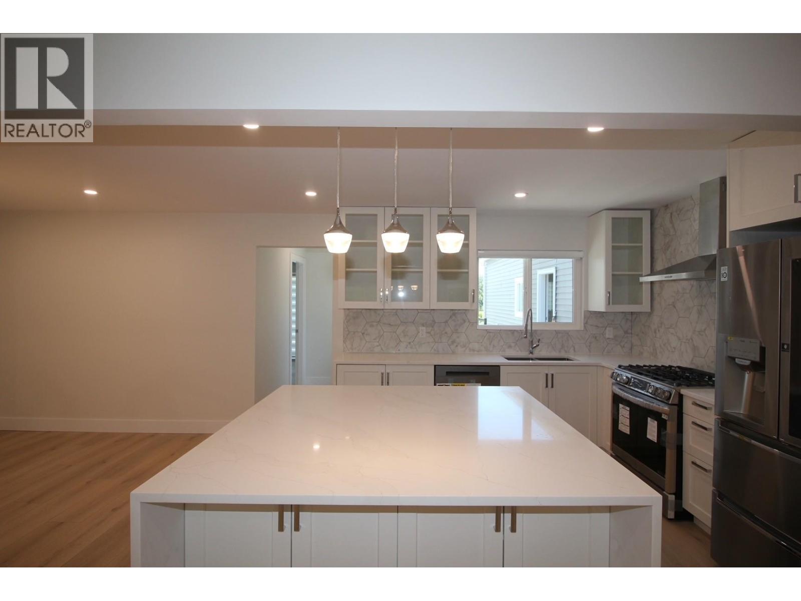 2076 CLARE PLACE, Port Coquitlam