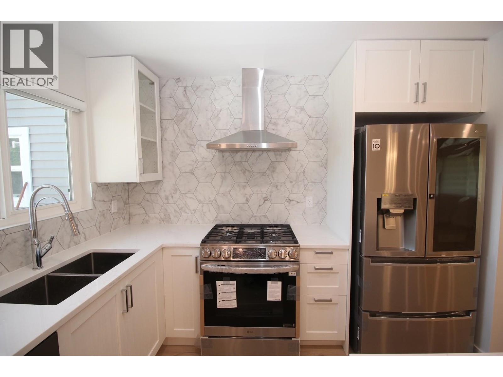 2076 CLARE PLACE, Port Coquitlam