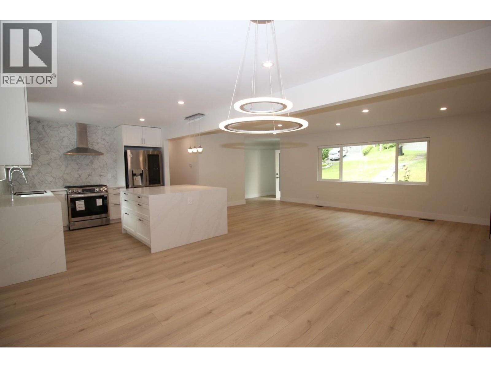 2076 CLARE PLACE, Port Coquitlam