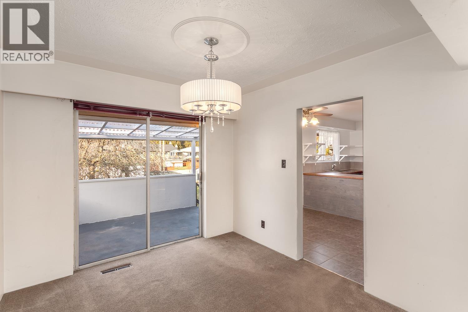 342 E 18TH STREET, North Vancouver