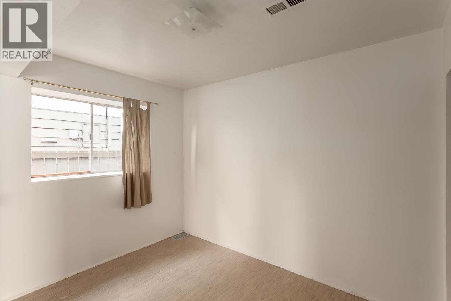 342 E 18TH STREET, North Vancouver