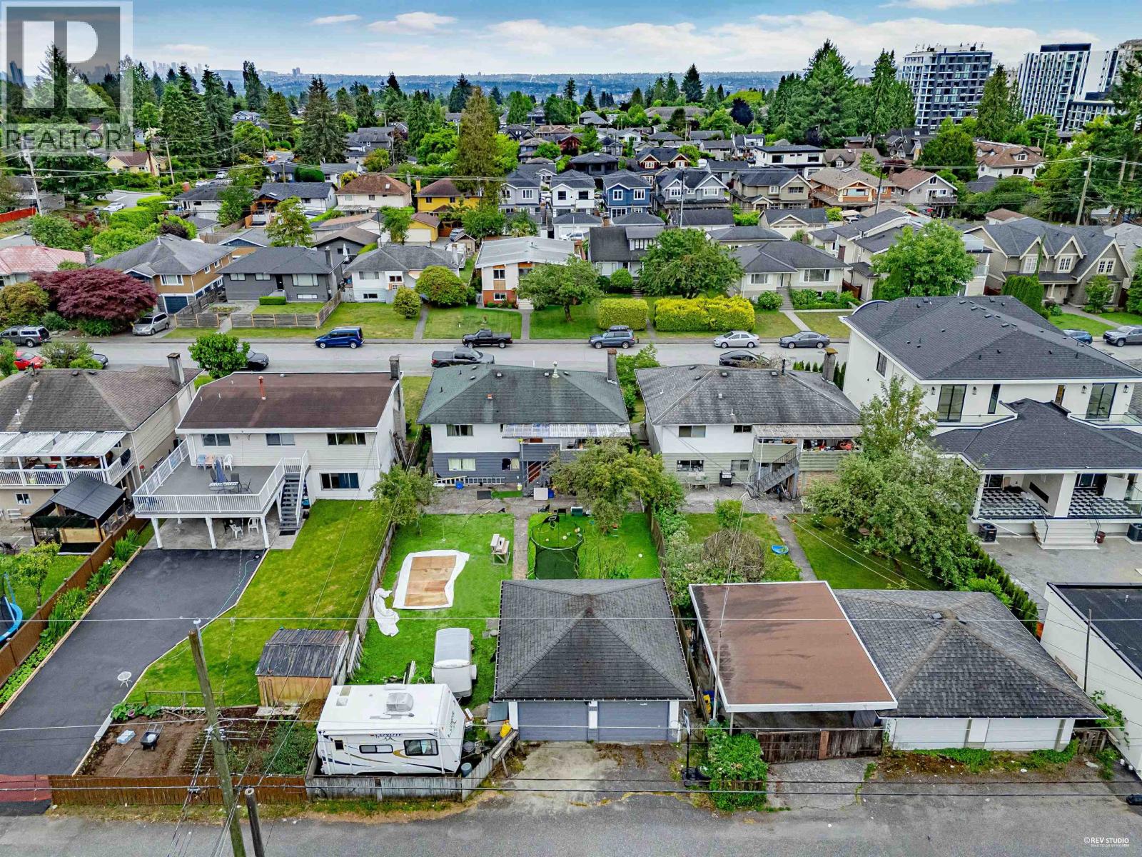 342 E 18TH STREET, North Vancouver