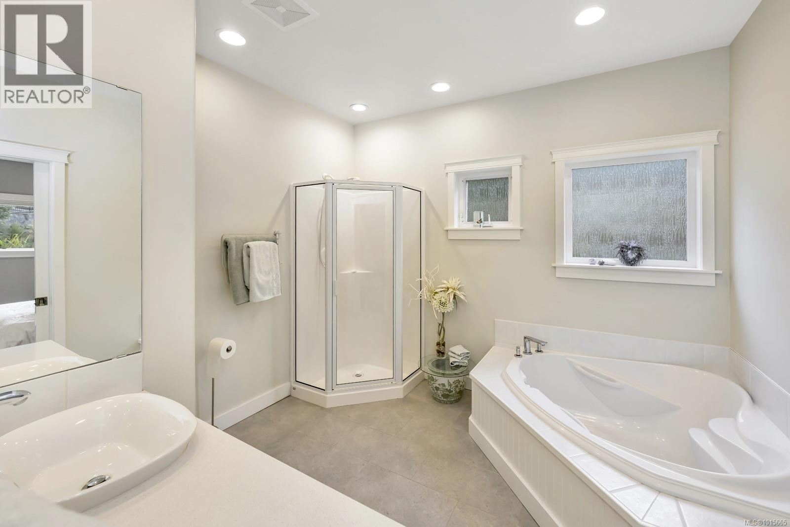  2398 Tanner Ridge Place, Central Saanich