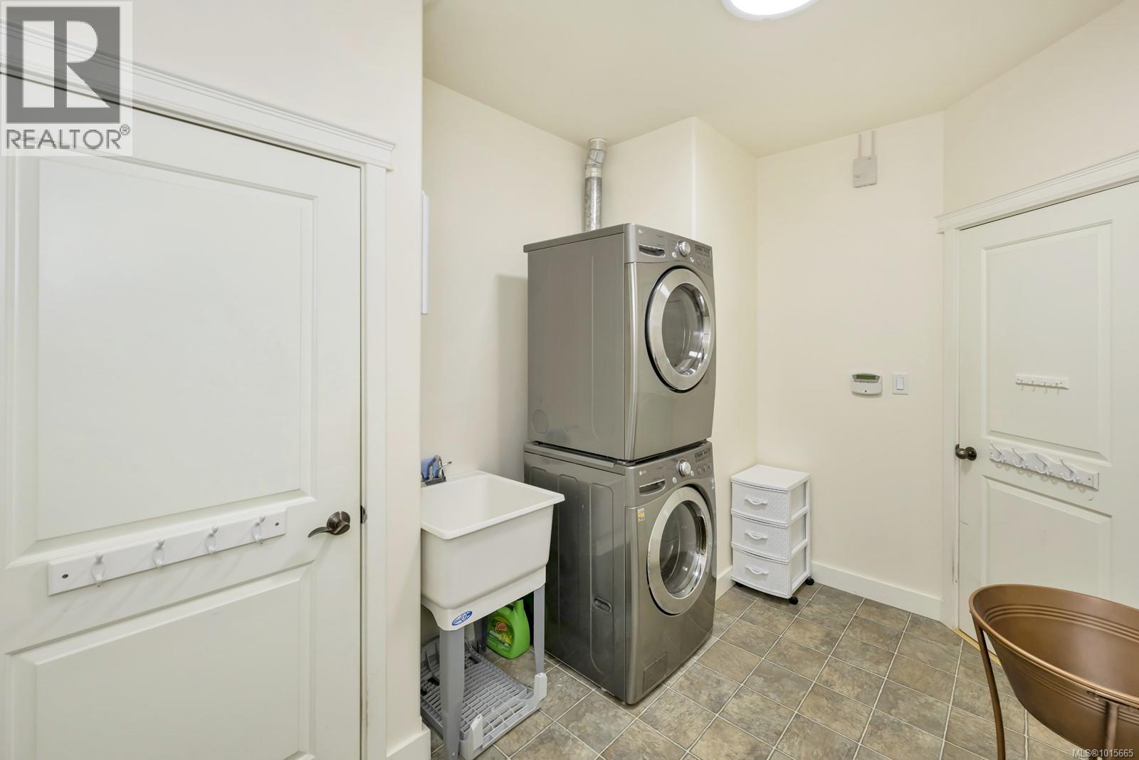 2398 Tanner Ridge Place, Central Saanich