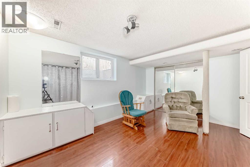 Single Family House 4 Level for Sale in  Pinemill Road NE Pineridge Calgary 