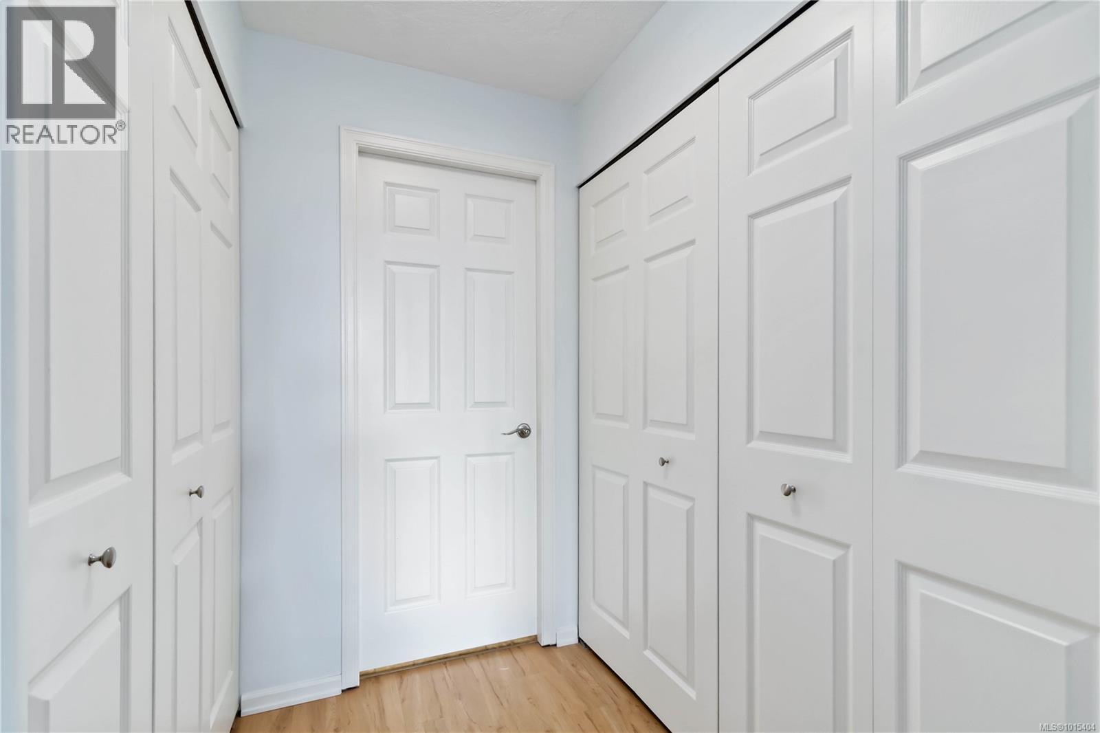 408 2119 Oak Bay Avenue, Oak Bay