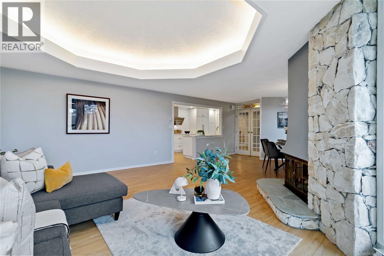 408 2119 Oak Bay Avenue, Oak Bay
