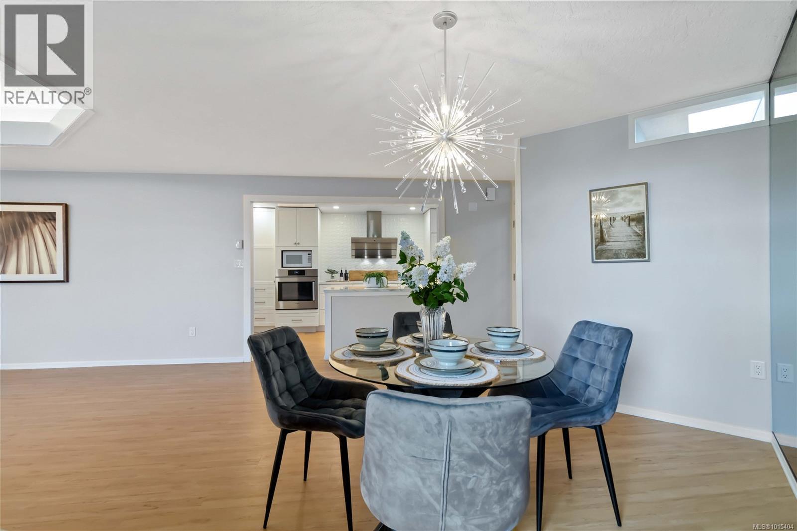 408 2119 Oak Bay Avenue, Oak Bay