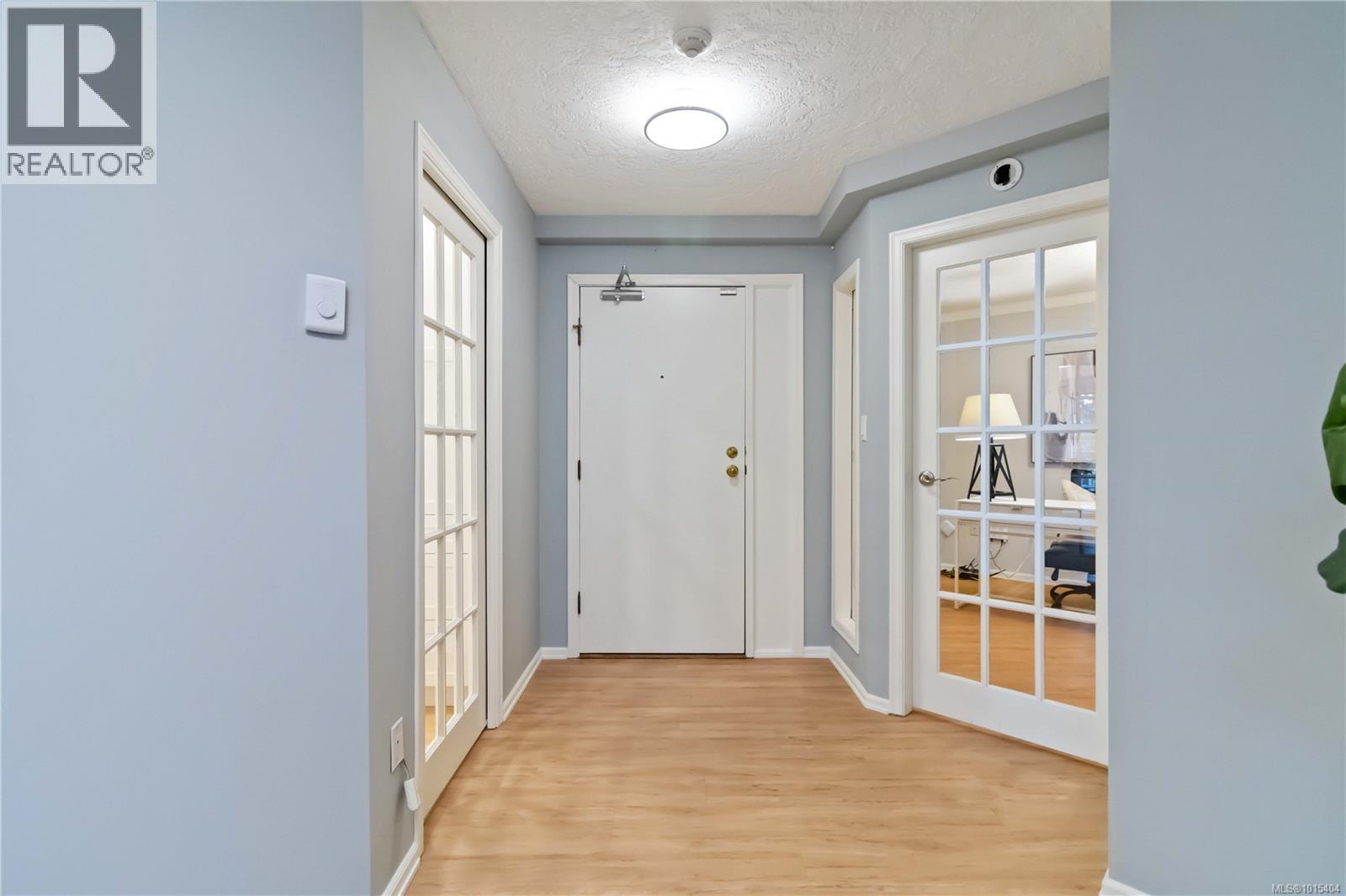 408 2119 Oak Bay Avenue, Oak Bay