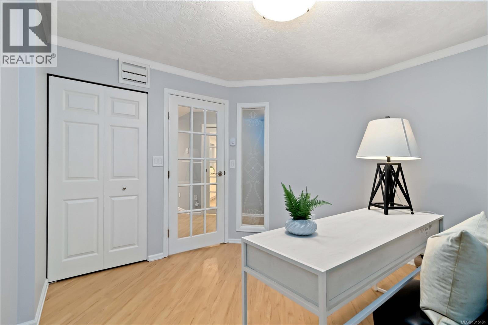 408 2119 Oak Bay Avenue, Oak Bay