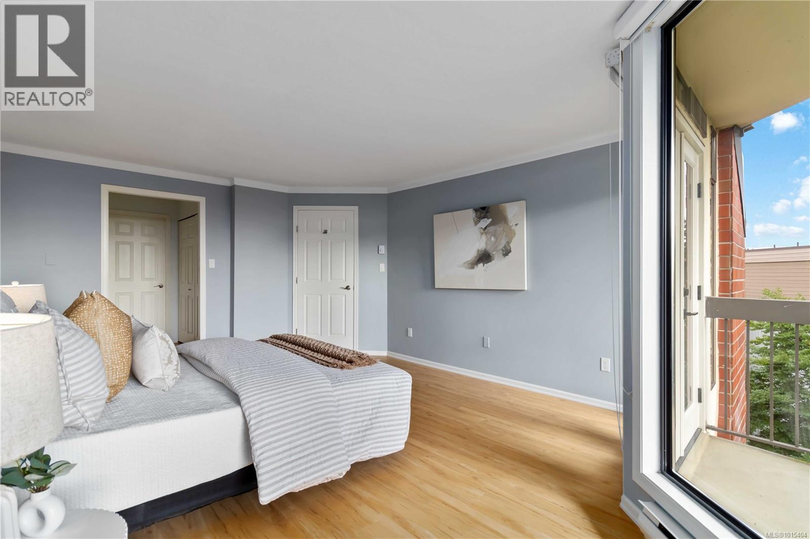 408 2119 Oak Bay Avenue, Oak Bay