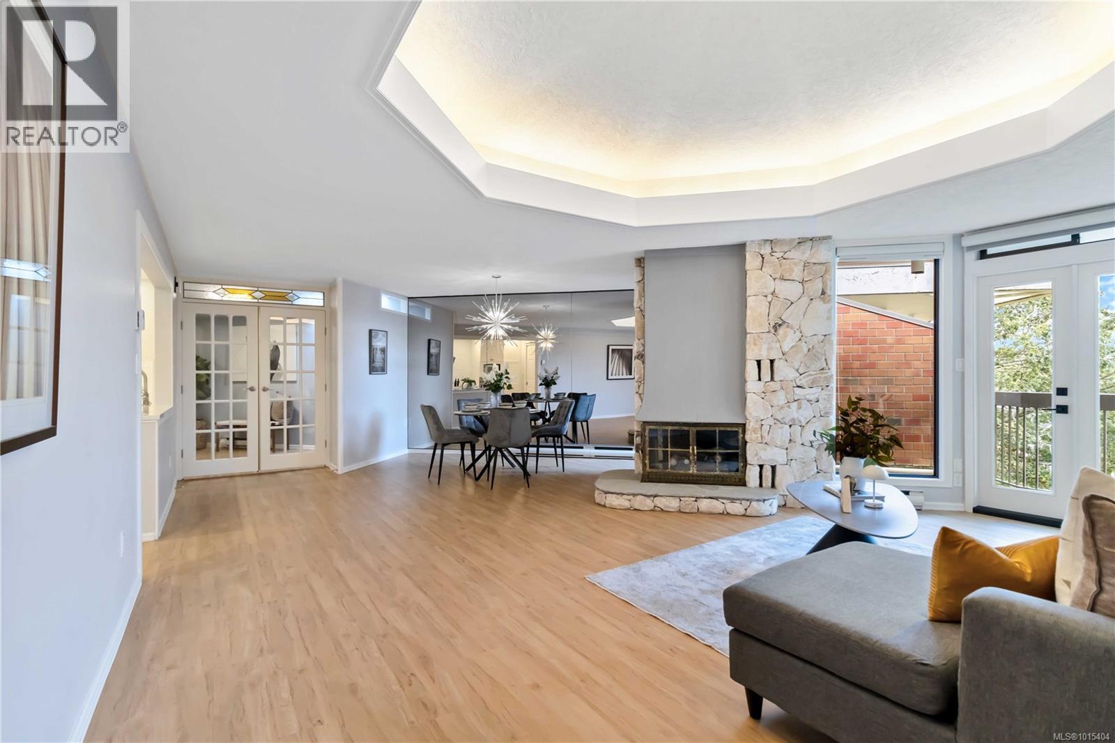 408 2119 Oak Bay Avenue, Oak Bay