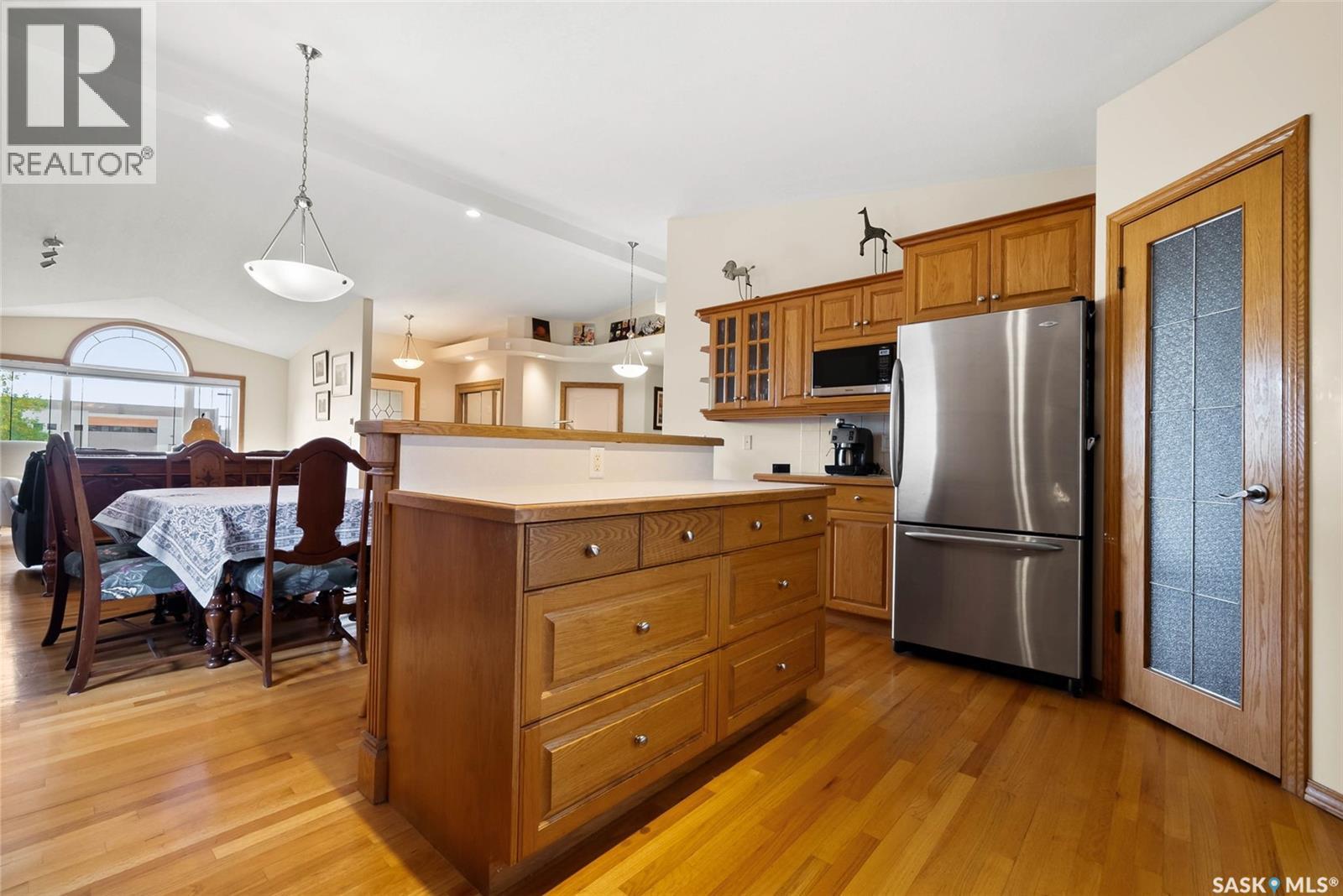Single Family House Bungalow for Sale in  CRANBOURN CRESCENT Regina 