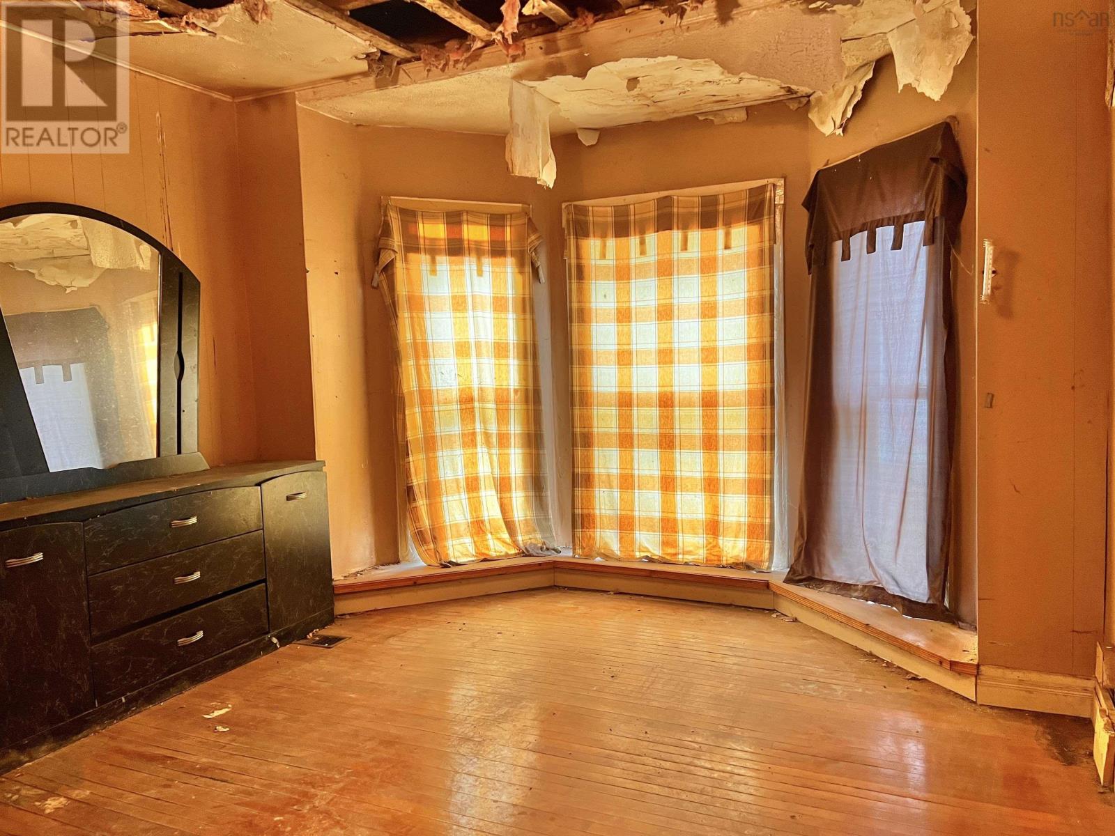 Property 6 of 15 of 492 Main Street