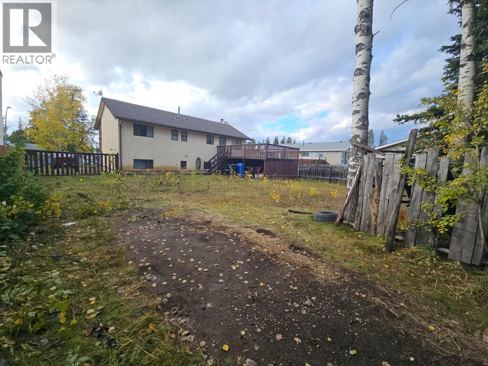 323 Cottonwood Avenue, Tumbler Ridge