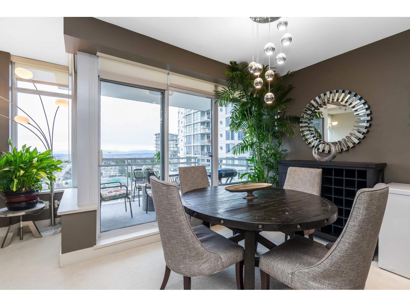 1106 15152 RUSSELL AVENUE, White Rock