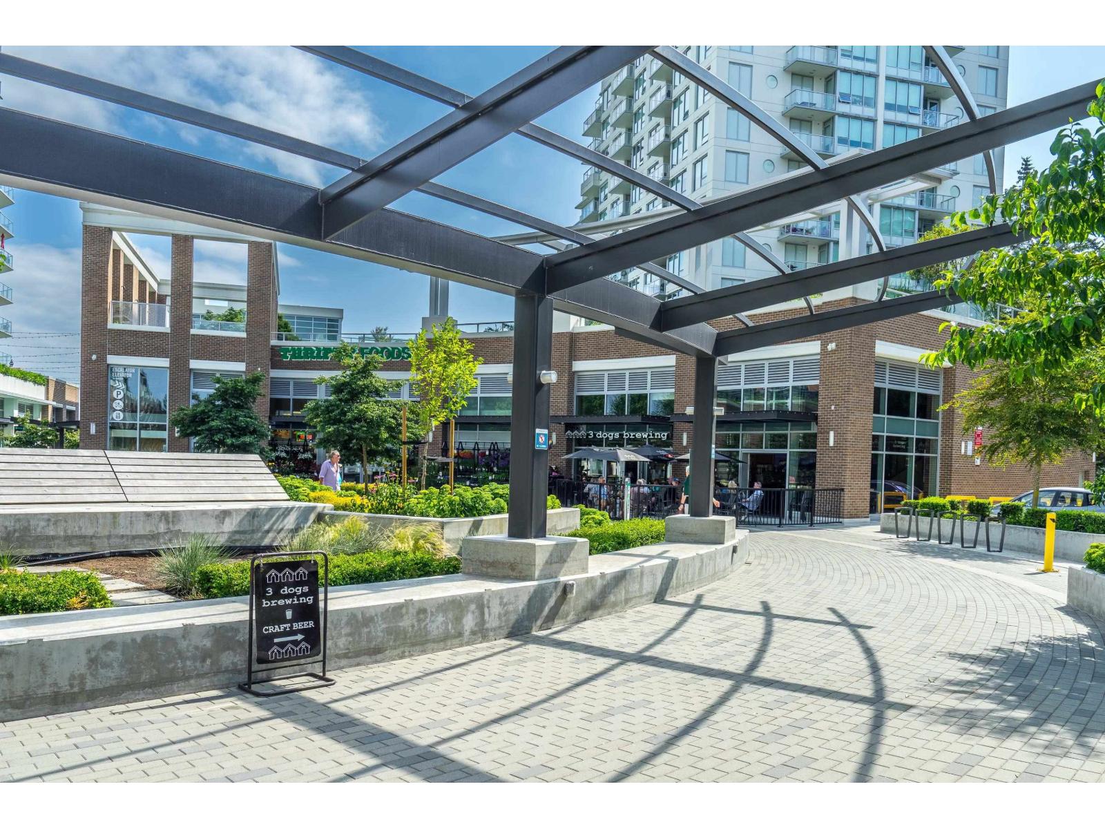 1106 15152 RUSSELL AVENUE, White Rock