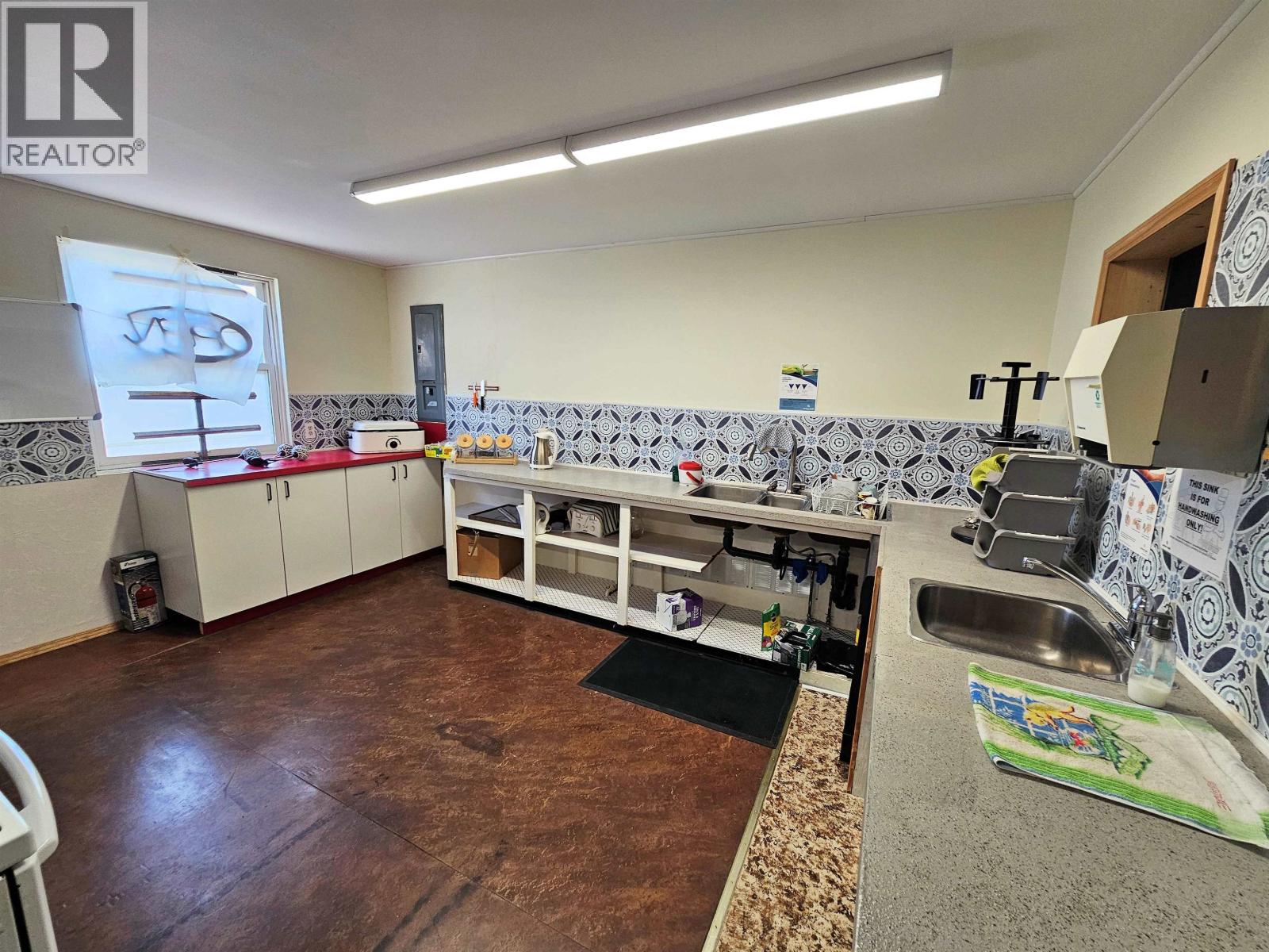 21576 TOPLEY POST OFFICE Road, Topley