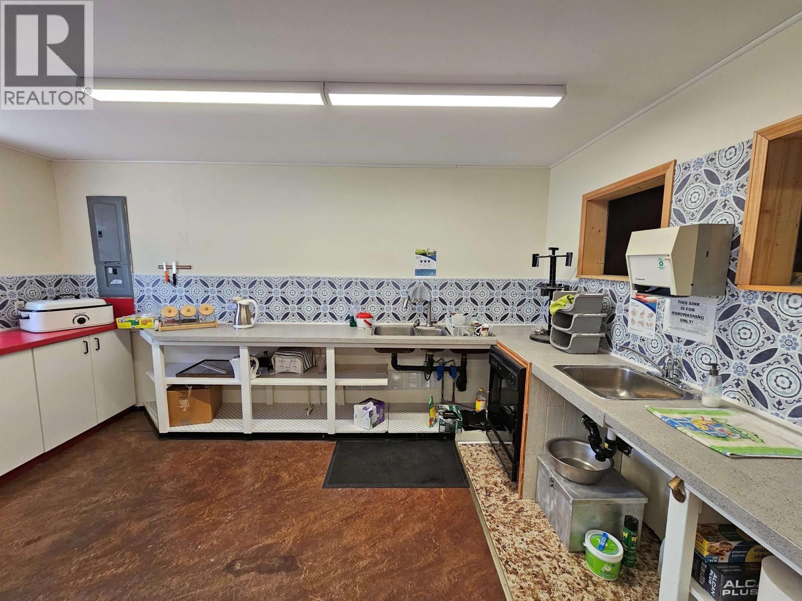 21576 TOPLEY POST OFFICE Road, Topley