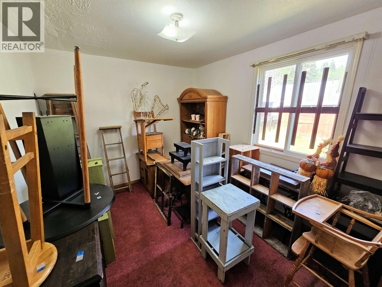 21576 TOPLEY POST OFFICE Road, Topley