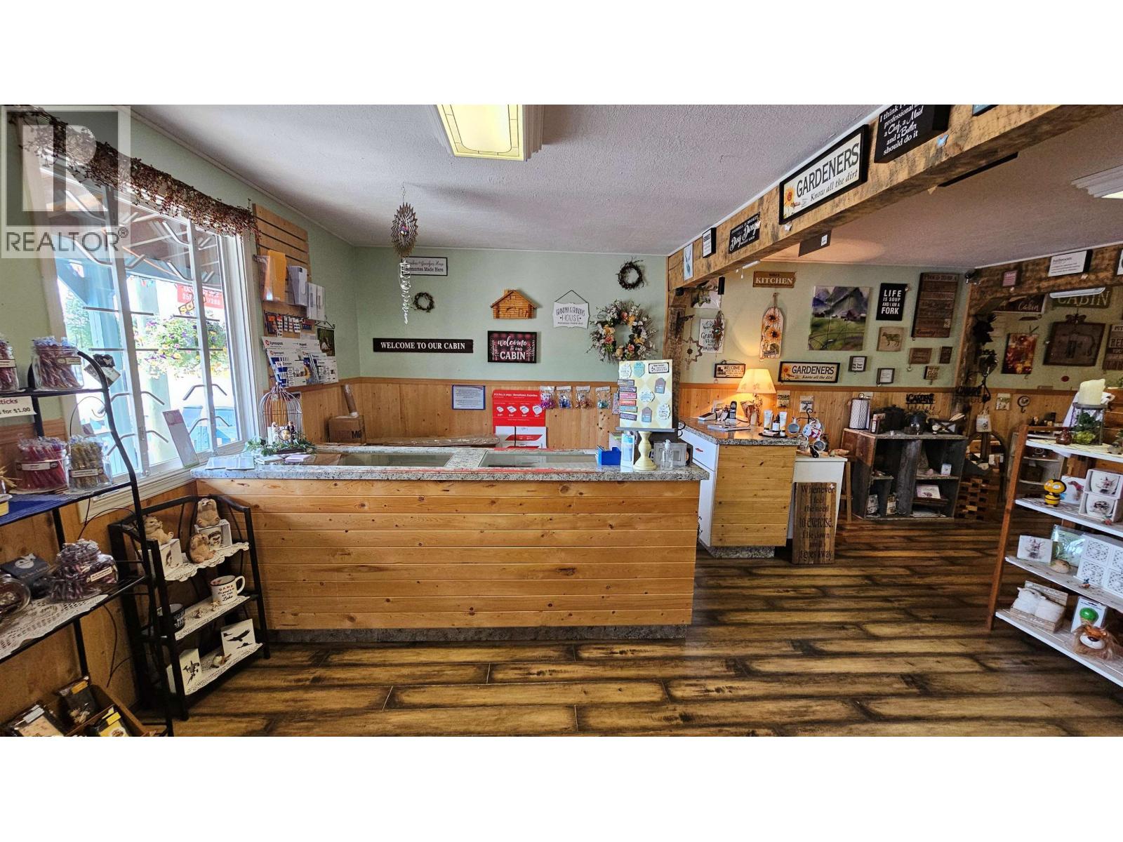 21576 TOPLEY POST OFFICE Road, Topley