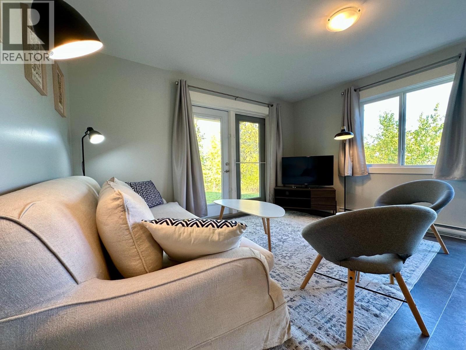 1494 CHESTNUT STREET, Telkwa