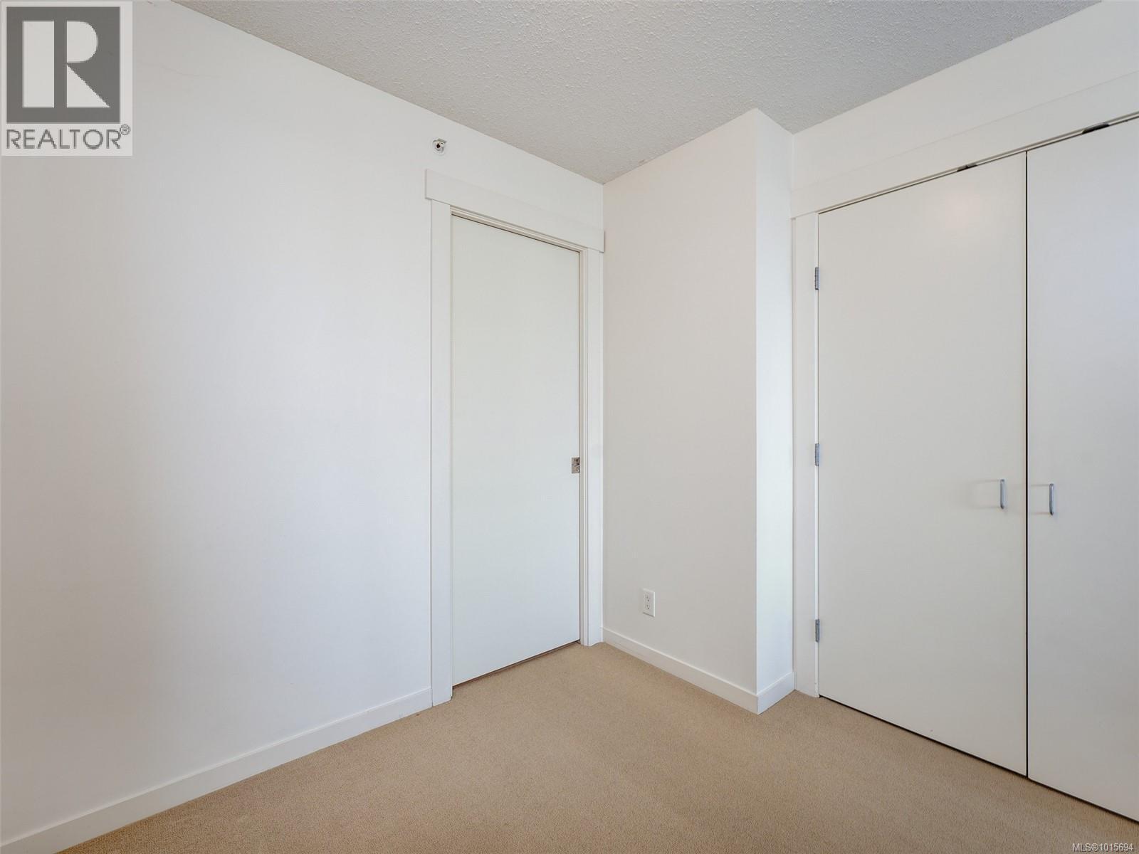 1010 751 Fairfield Road, Victoria