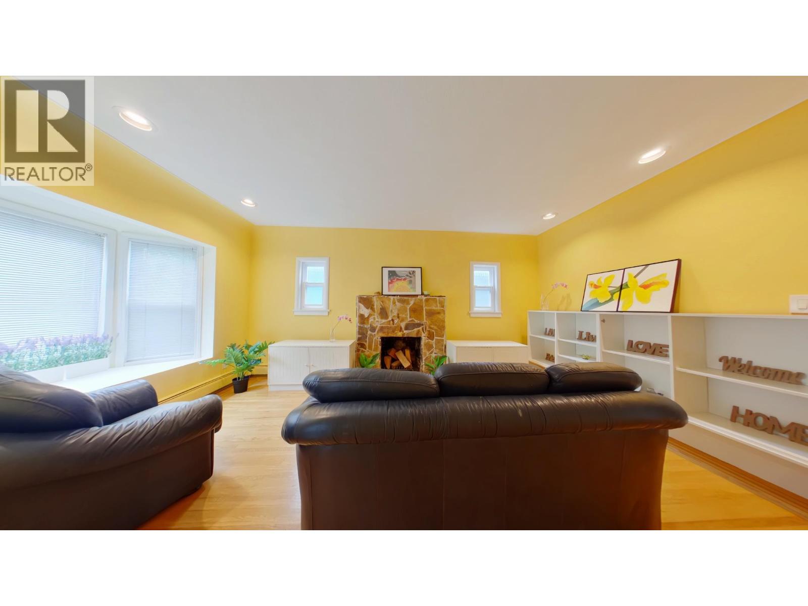 4427 W 16TH AVENUE, Vancouver