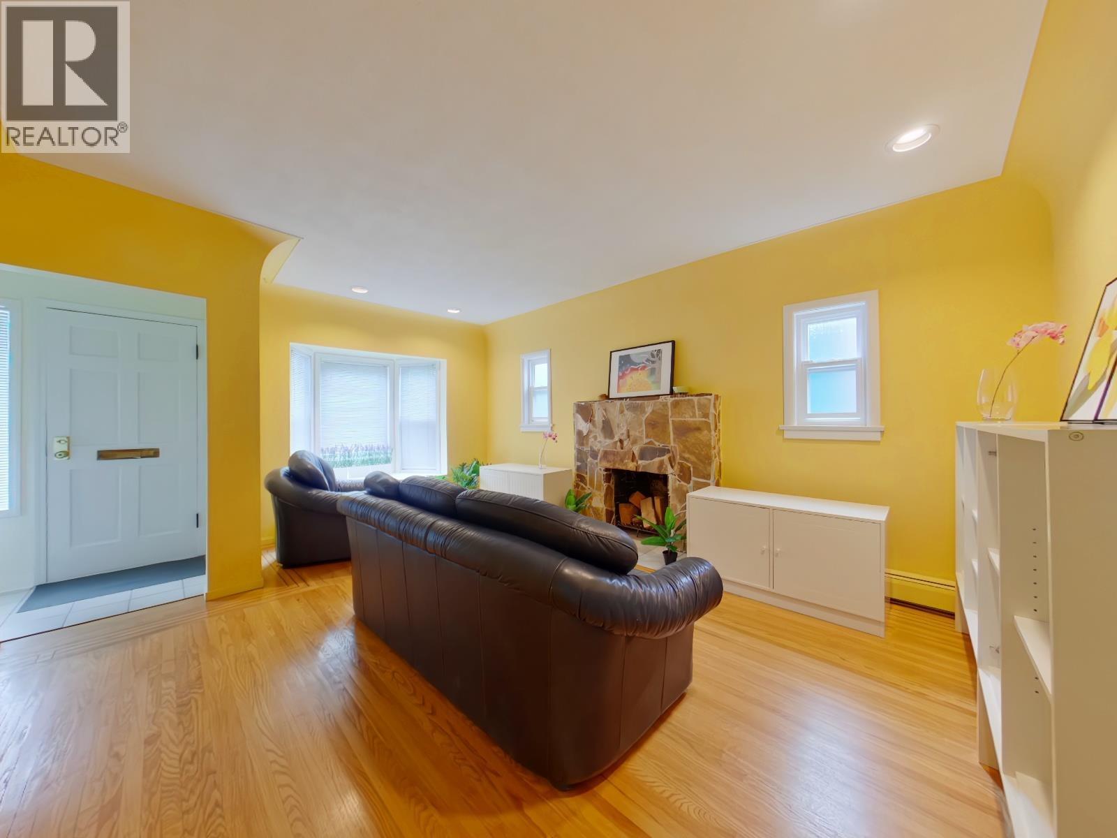 4427 W 16TH AVENUE, Vancouver