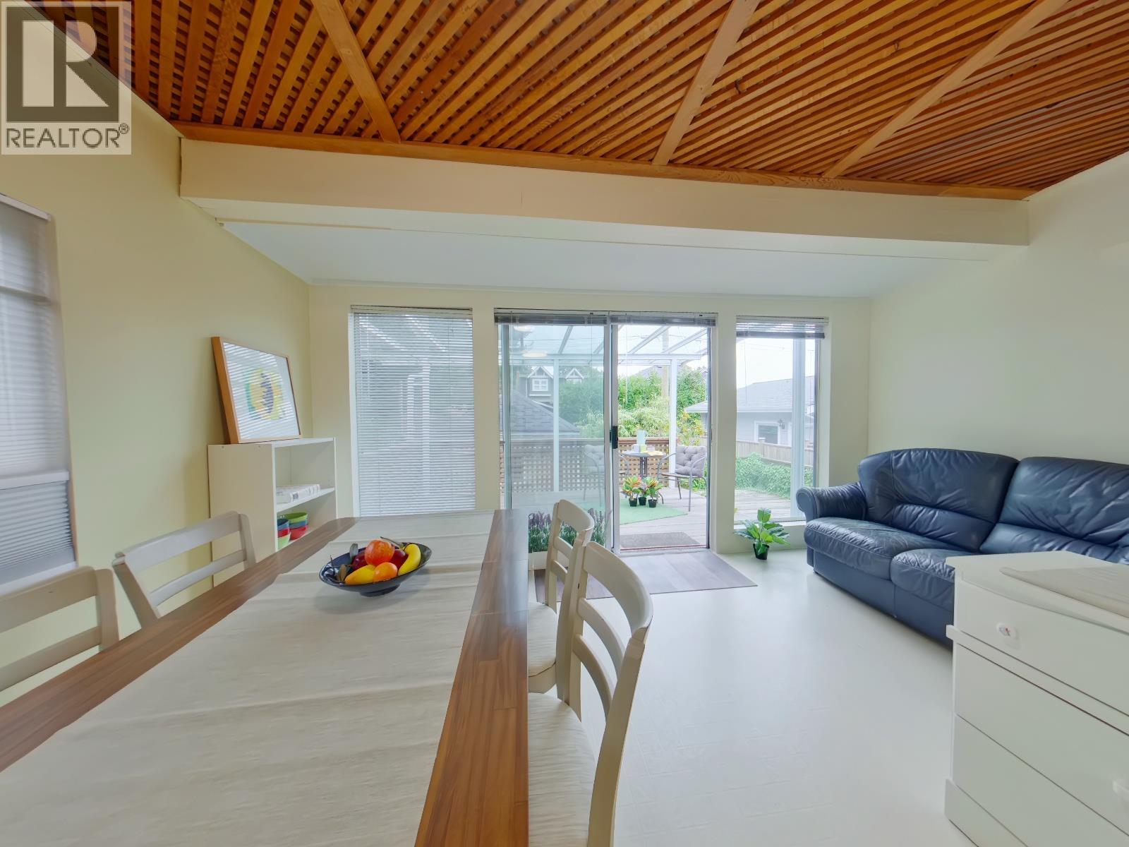 4427 W 16TH AVENUE, Vancouver