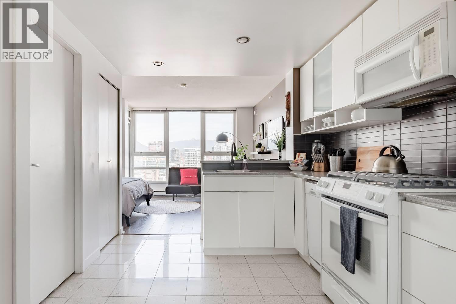 2906 928 BEATTY STREET, Vancouver