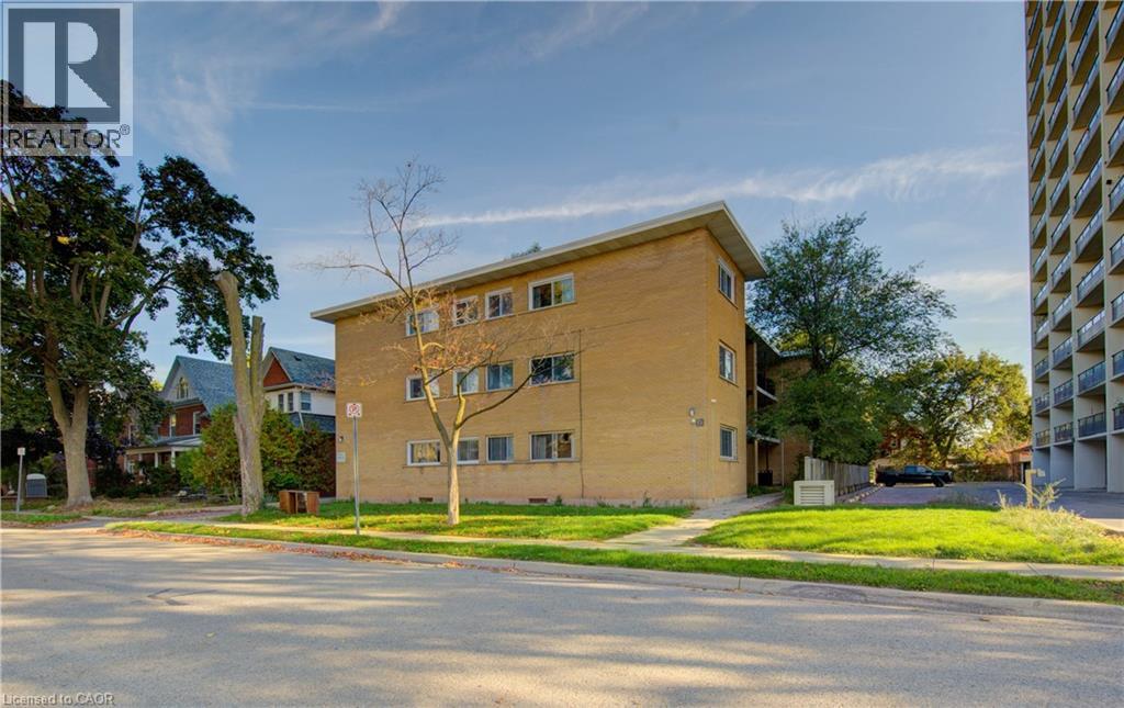 50 GORDON Avenue - 3