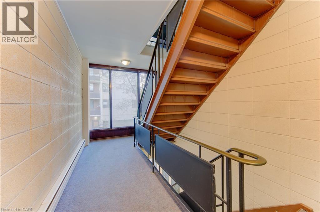 50 GORDON Avenue - 32