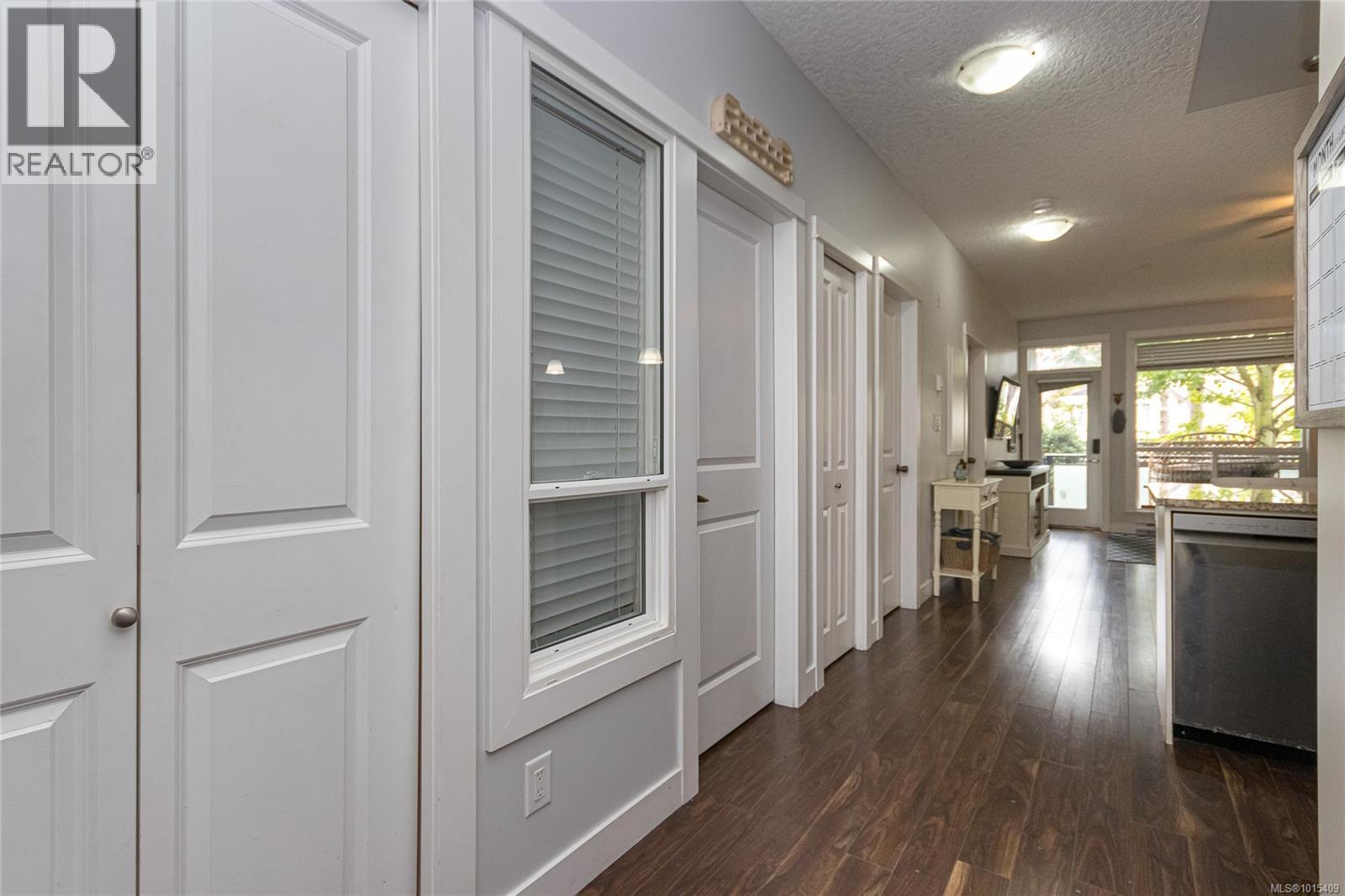 108 938 Dunford Avenue, Langford
