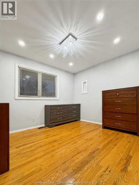 541 LAKEVIEW AVENUE - 12