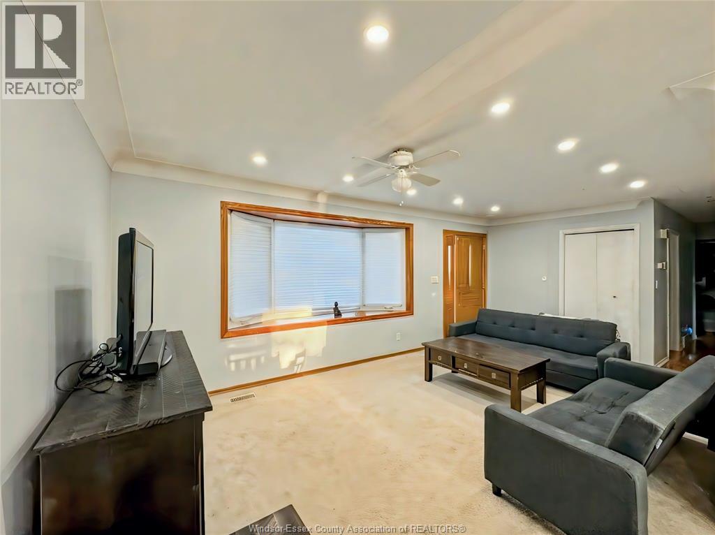 541 LAKEVIEW AVENUE - 5