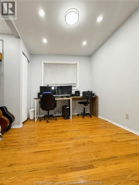 541 LAKEVIEW AVENUE - 11