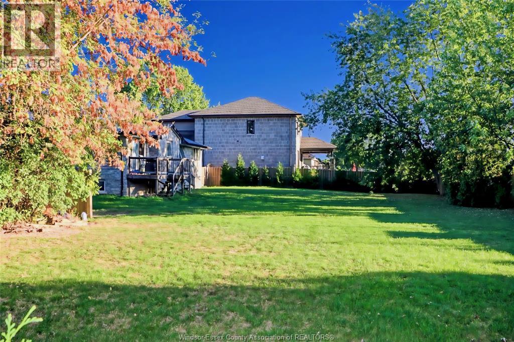 541 LAKEVIEW AVENUE - 27