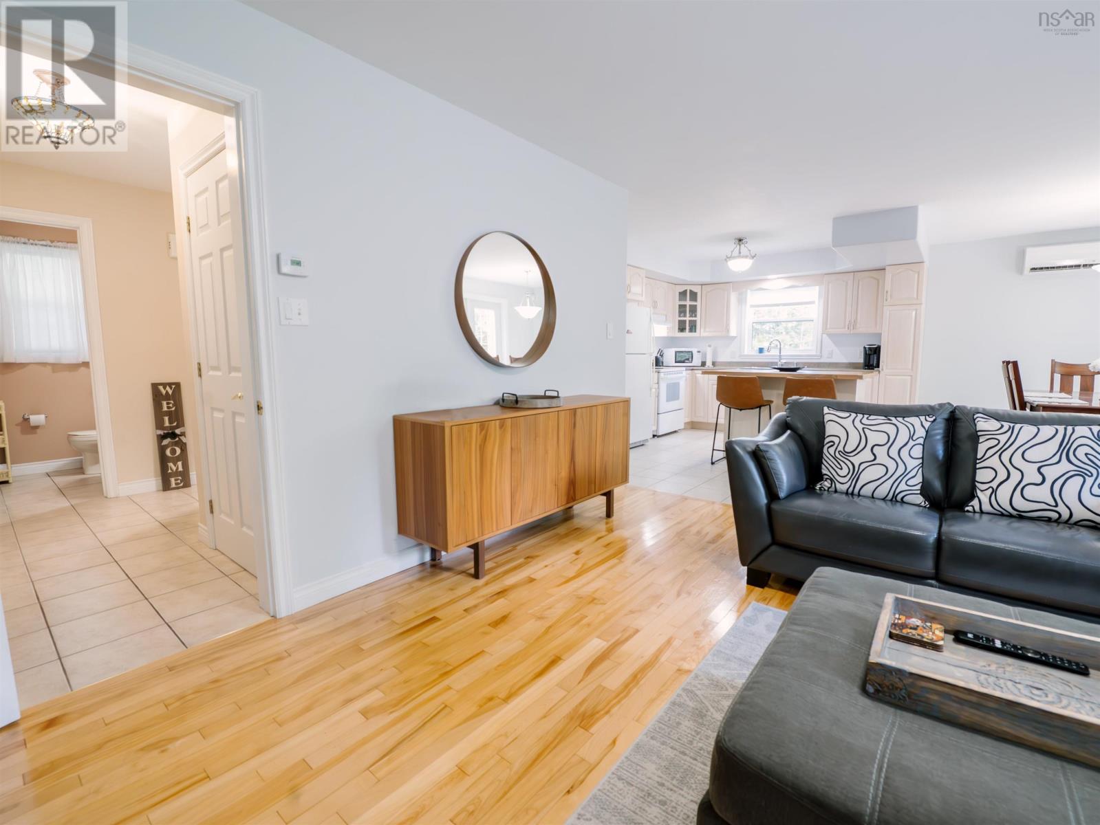 Property 10 of 42 of 44 Tattenham Crescent