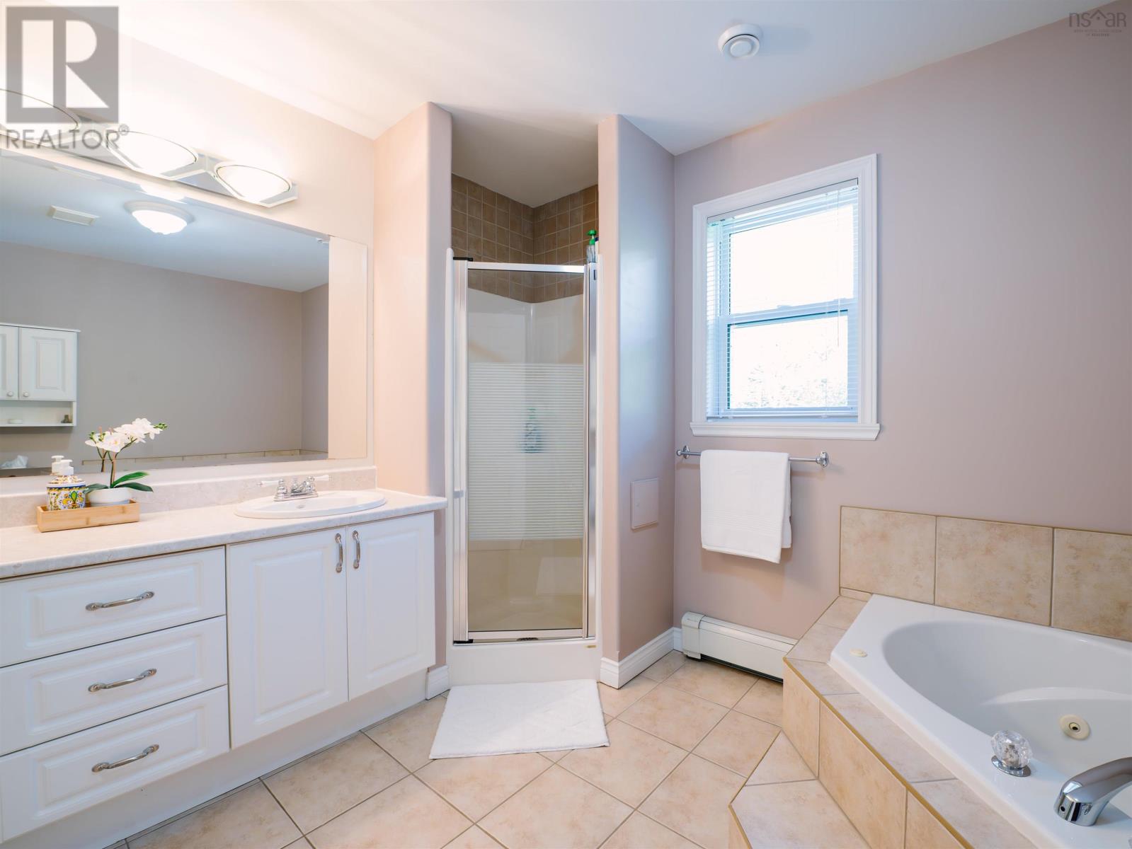 Property 24 of 42 of 44 Tattenham Crescent