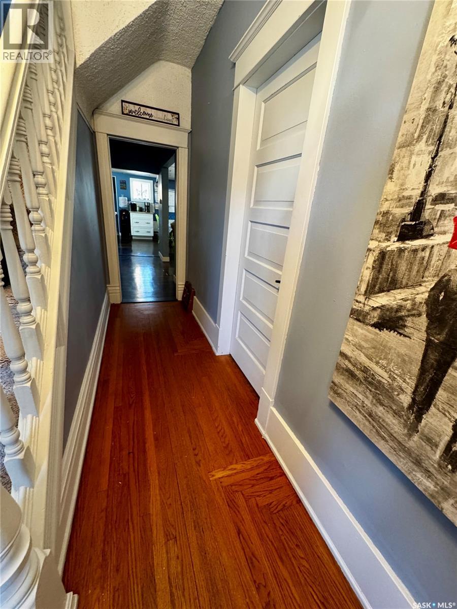 Single Family House for Sale in  th AVENUE NE Swift Current 