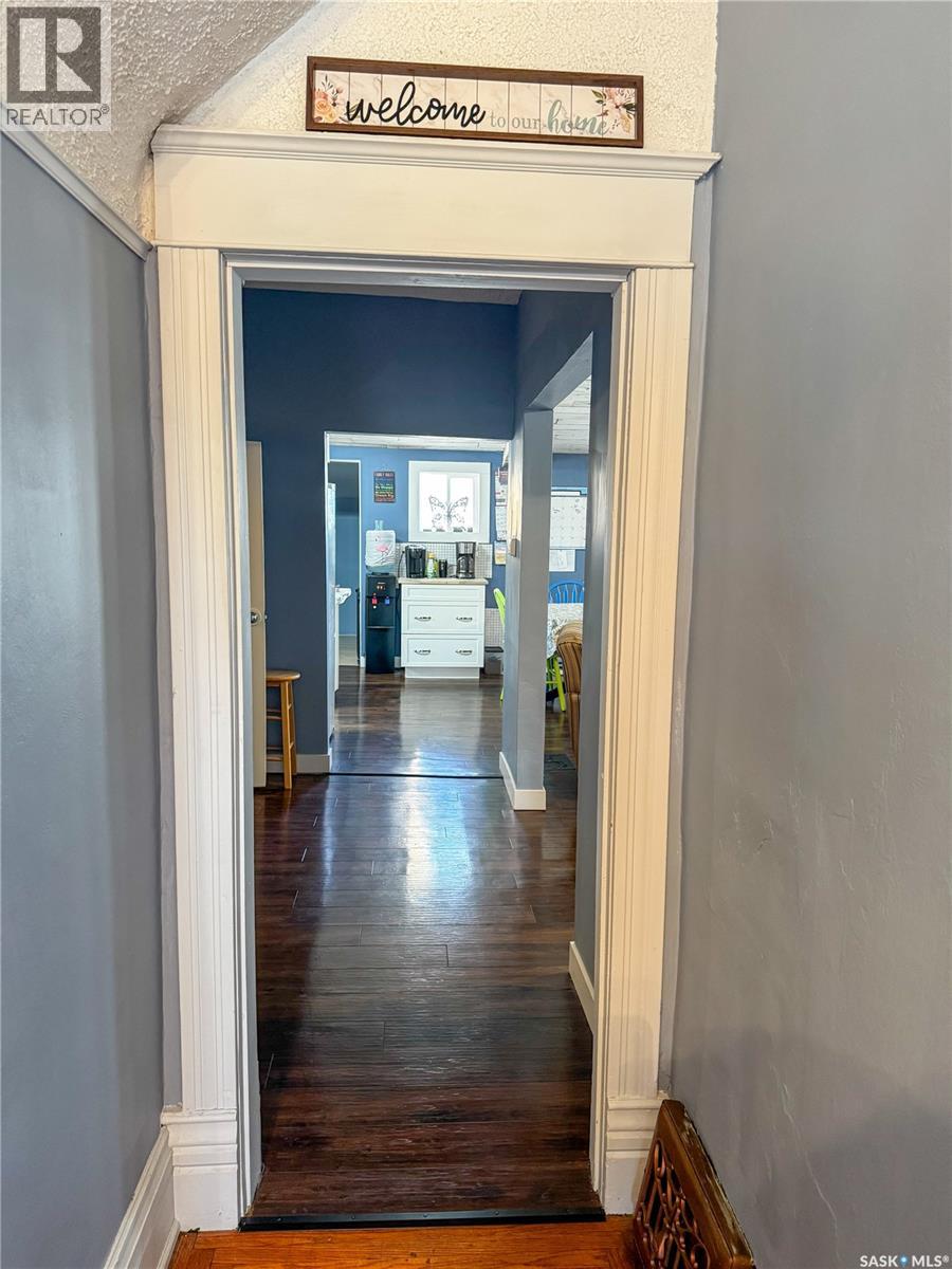 Single Family House for Sale in  th AVENUE NE Swift Current 