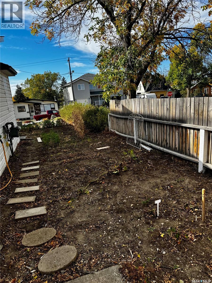 Single Family House for Sale in  th AVENUE NE Swift Current 